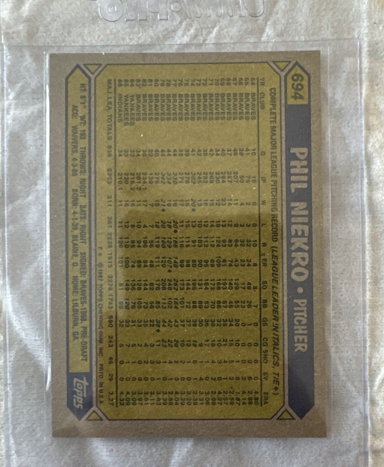 1987 Topps - #694 Phil Niekro